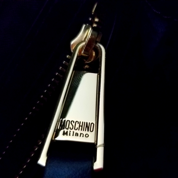 MOSCHINO BUNDLE TOTE/CROSSBODY & WALLET - Picture 5 of 5